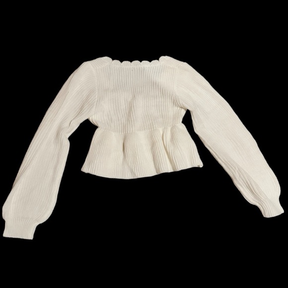 Cream V-Neck Tie Sweater Size Small - Picture 4 of 5